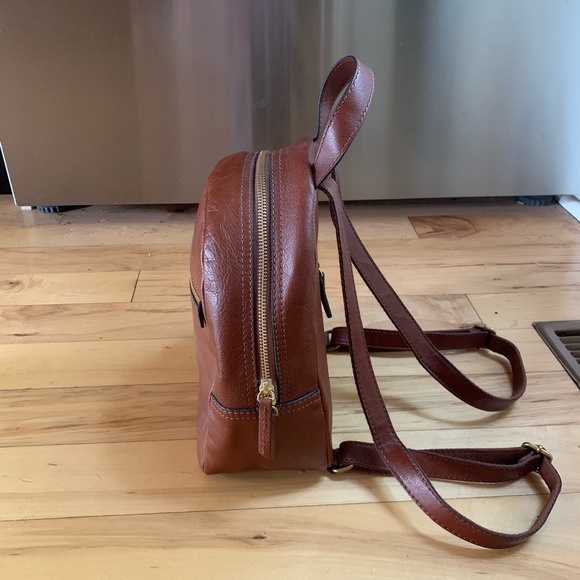 Authentic Fossil Leather Mini Backpack - Picture 4 of 9